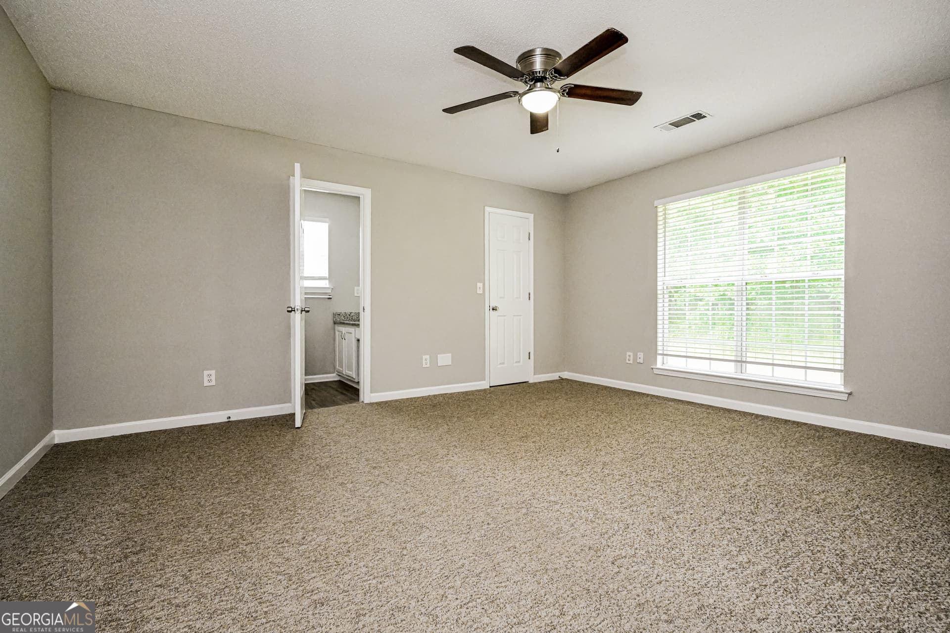 3 bedroom, 2.5 bathroom, 1,640 sq ft single family residence for sale at 5866 Waggoner Court, Rex, GA 30273 — photo 9