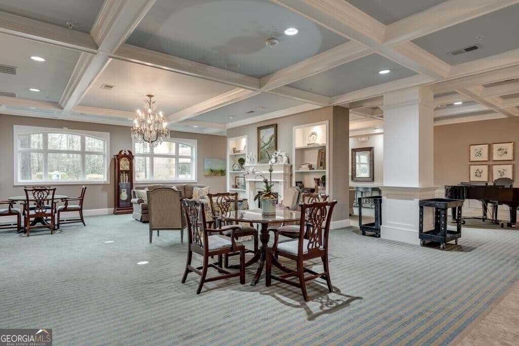 1 bedroom, 1 bathroom, 872 sq ft condominium for sale at 1800 Clairmont Lake A623, Decatur, GA 30033 — photo 4