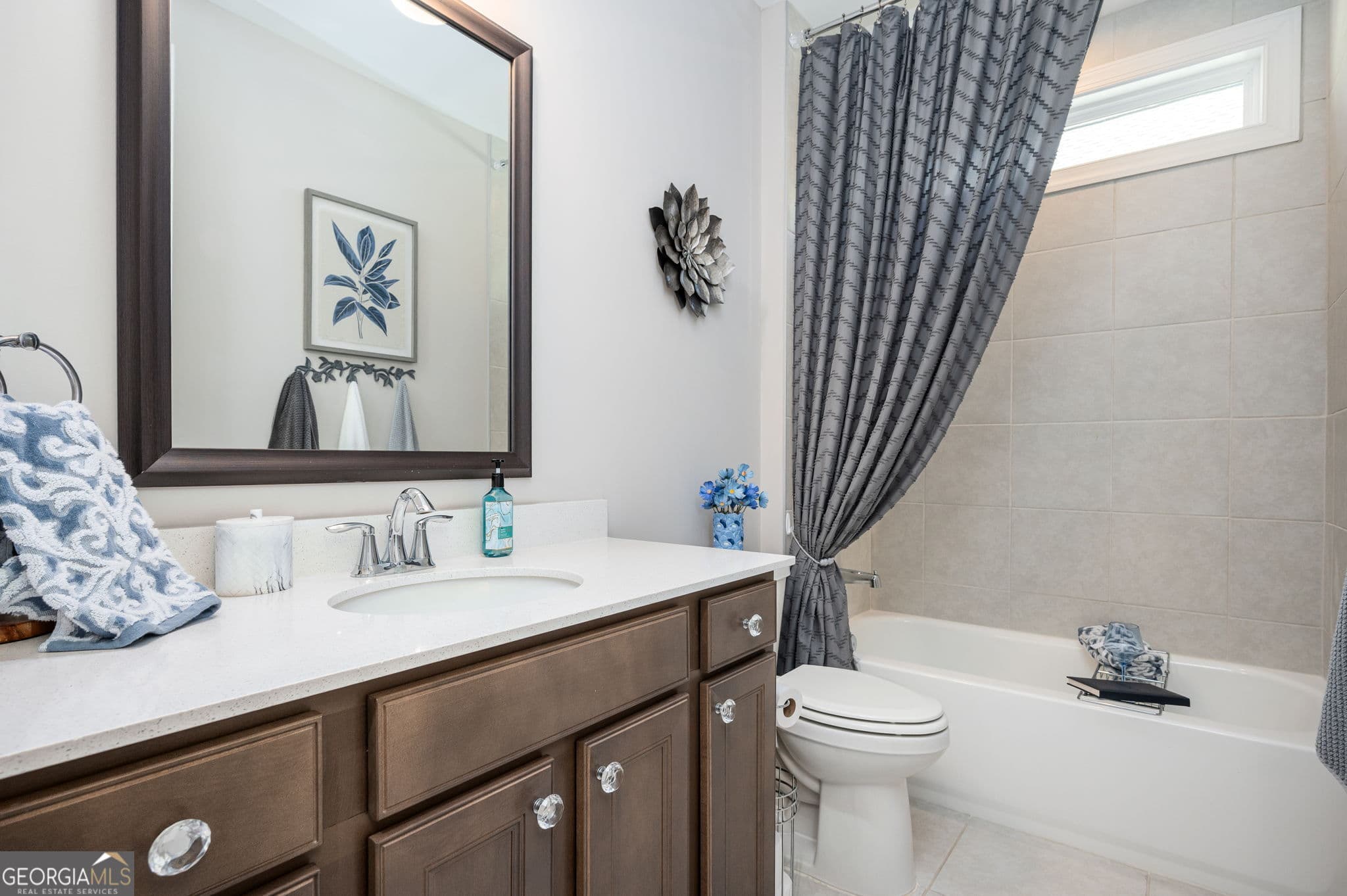 4 bedroom, 4.5 bathroom, 4,519 sq ft single family residence for sale at 190 Tahoe Court, Hoschton, GA 30548 — photo 10