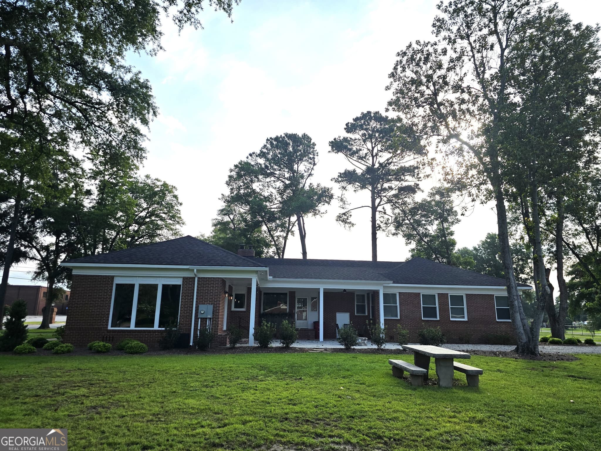 3 bedroom, 3.5 bathroom, 3,139 sq ft single family residence for sale at 834 Academy Drive, Louisville, GA 30434 — photo 6