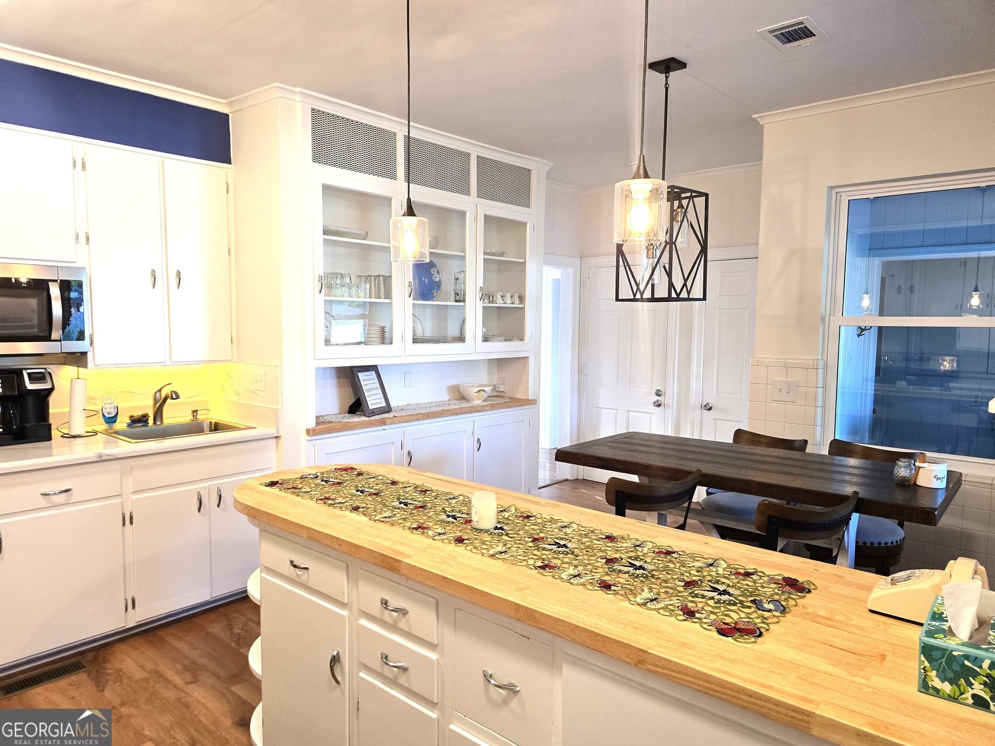 3 bedroom, 3.5 bathroom, 3,139 sq ft single family residence for sale at 834 Academy Drive, Louisville, GA 30434 — photo 8