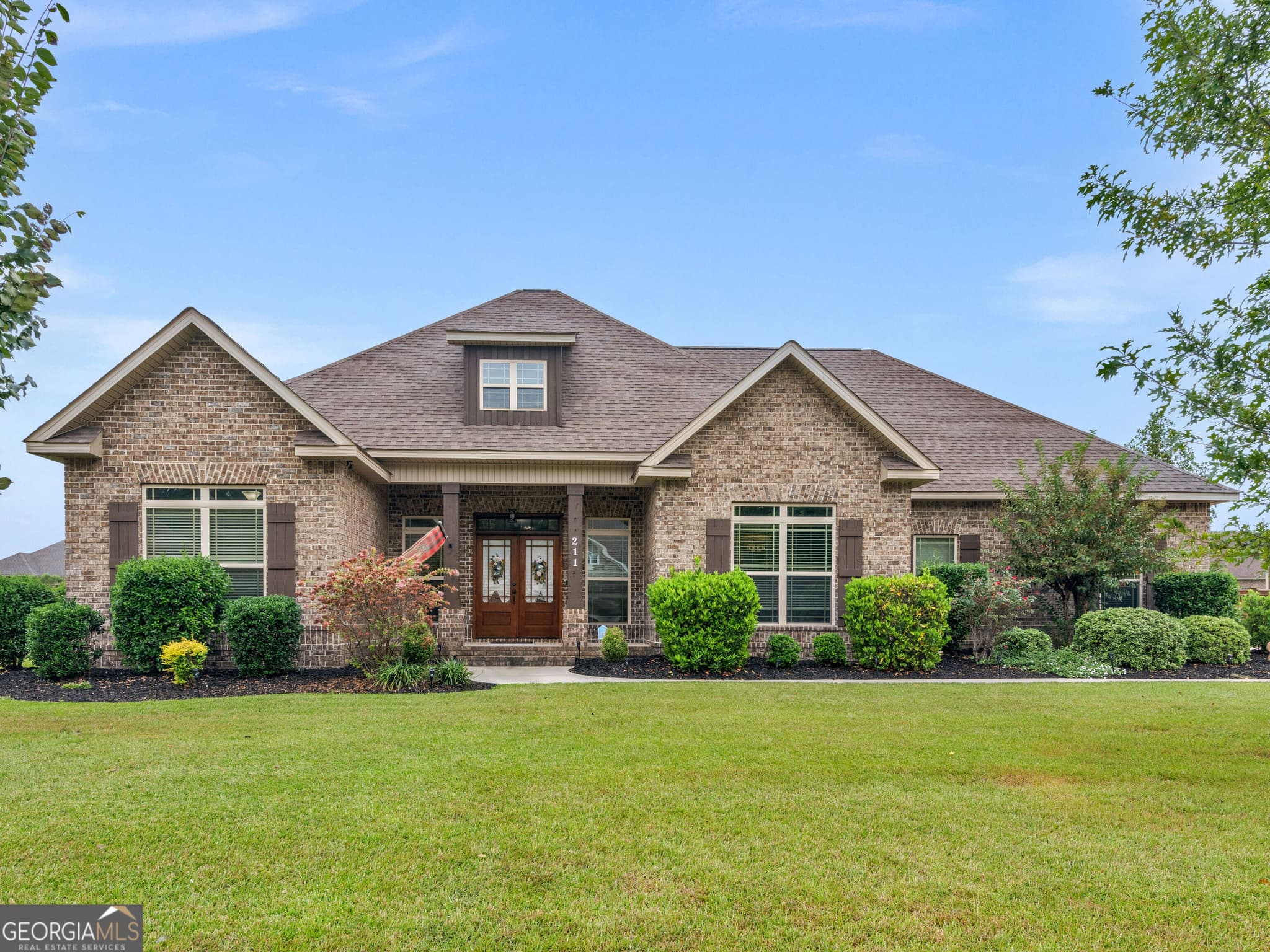 4 bedroom, 3 bathroom, 2,431 sq ft single family residence for sale at 211 Woodlands Boulevard, Kathleen, GA 31047