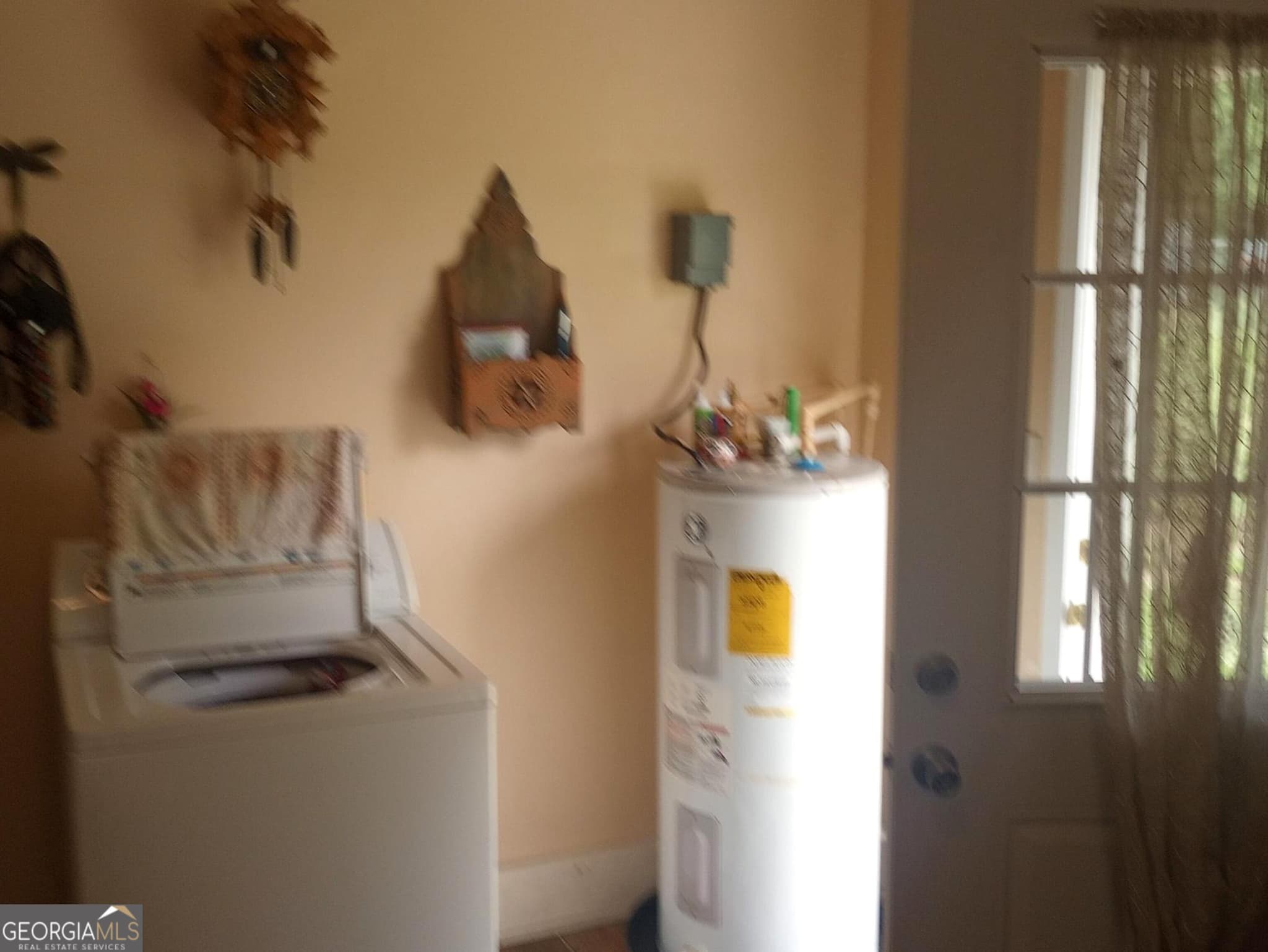 2 bedroom, 1 bathroom, 928 sq ft single family residence for sale at 52 Fifth Street, Griffin, GA 30223 — photo 7
