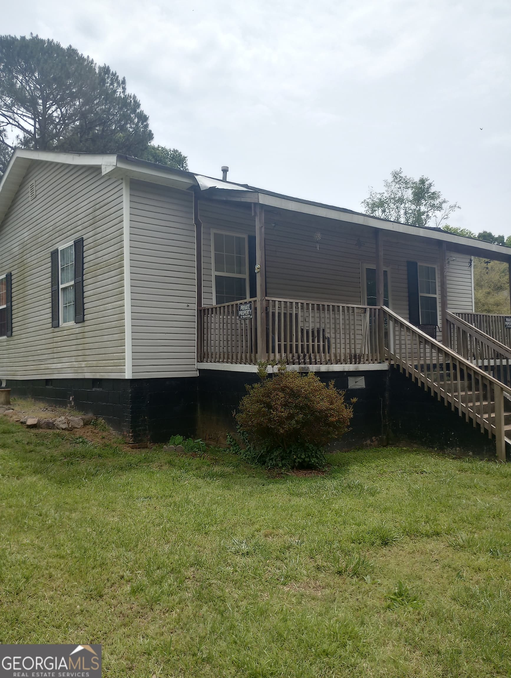 2 bedroom, 1 bathroom, 928 sq ft single family residence for sale at 52 Fifth Street, Griffin, GA 30223 — photo 5