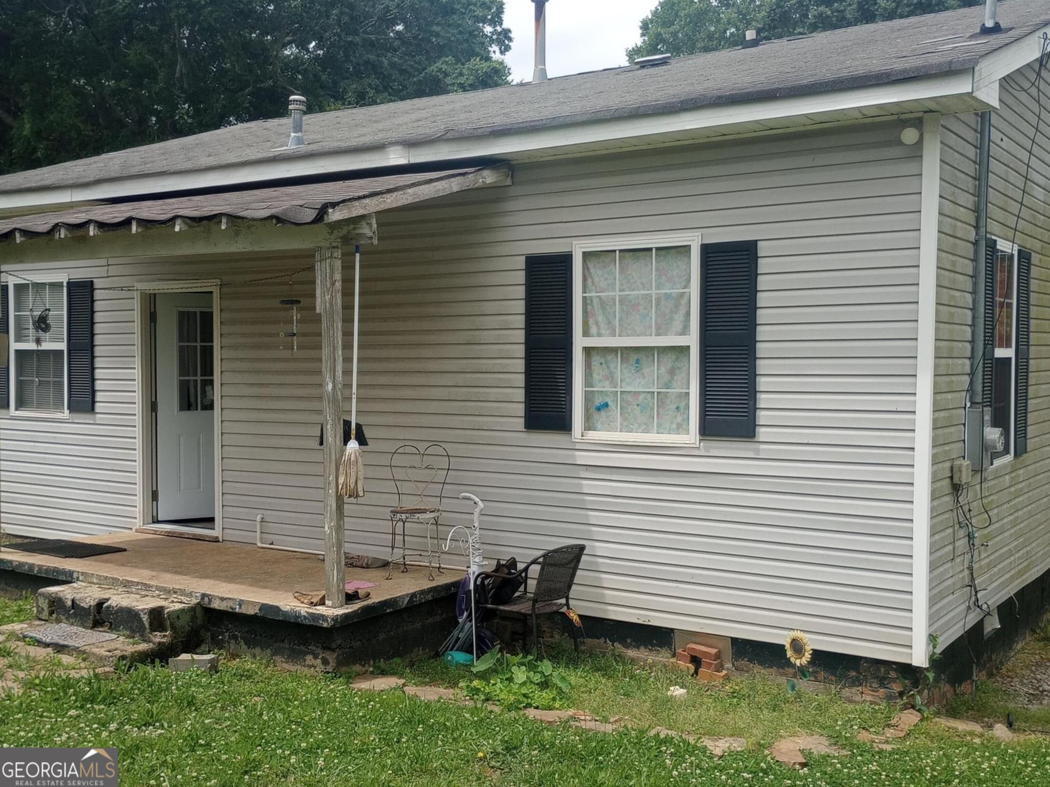 2 bedroom, 1 bathroom, 928 sq ft single family residence for sale at 52 Fifth Street, Griffin, GA 30223 — photo 10
