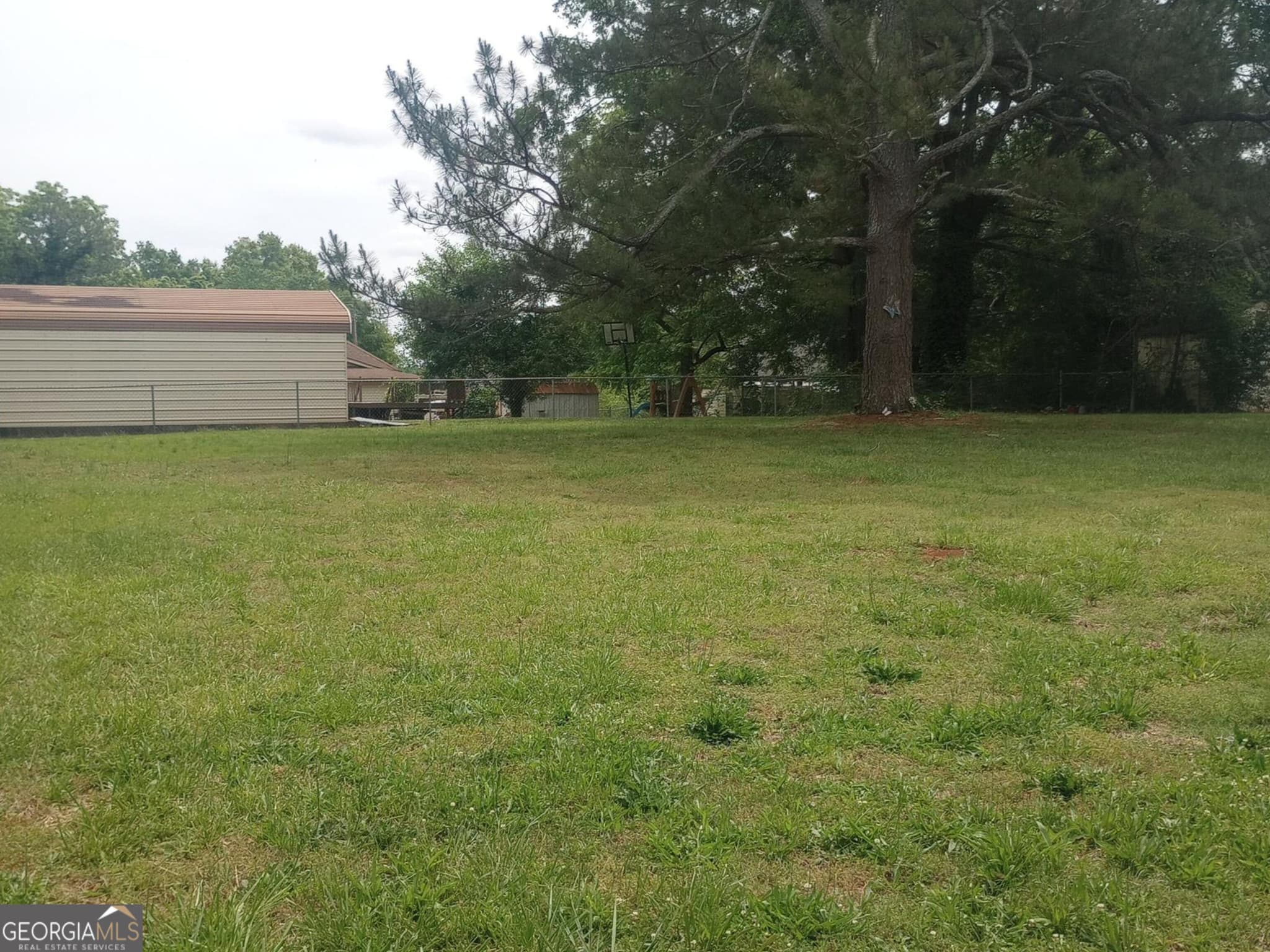 2 bedroom, 1 bathroom, 928 sq ft single family residence for sale at 52 Fifth Street, Griffin, GA 30223 — photo 8