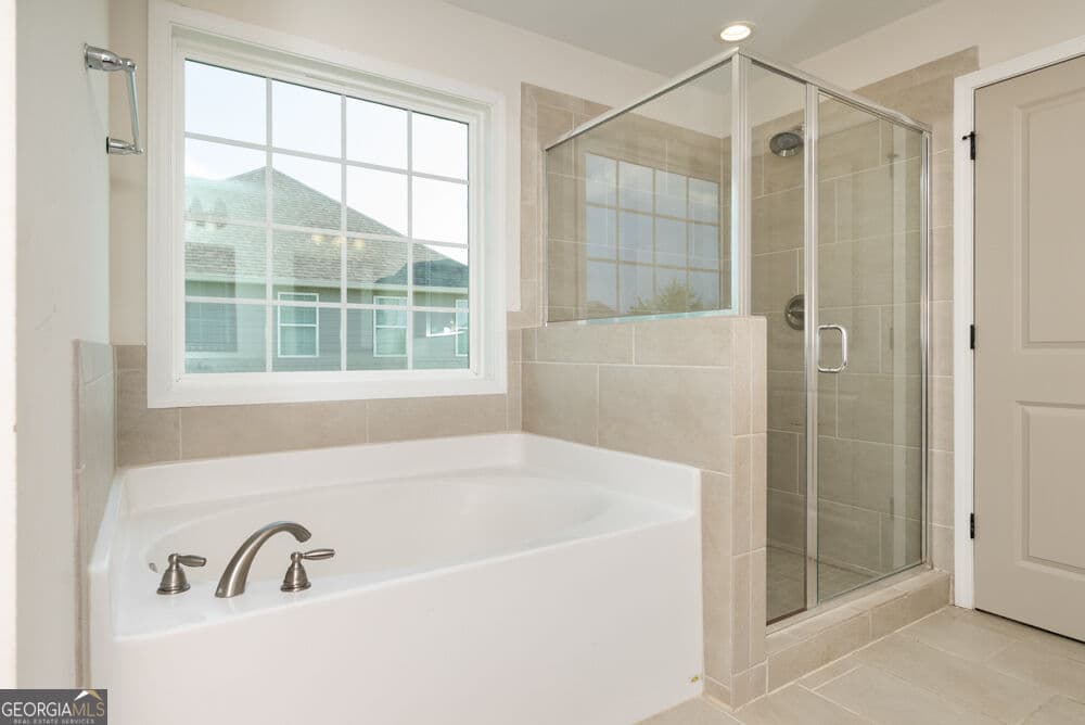 5 bedroom, 3 bathroom, 2,655 sq ft single family residence for sale at 325 Pearl Moss Lane, Kathleen, GA 31047 — photo 10