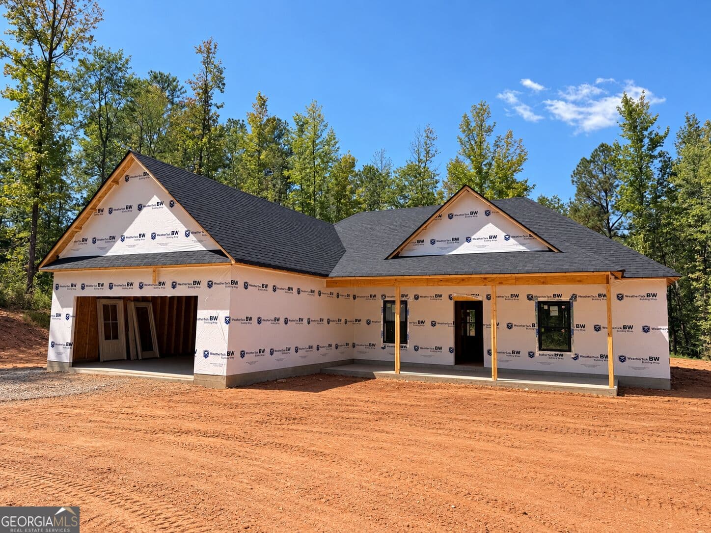 4 bedroom, 2.5 bathroom, 2,274 sq ft single family residence for sale at 1736 Armstrong Mill Road, Franklin, GA 30217