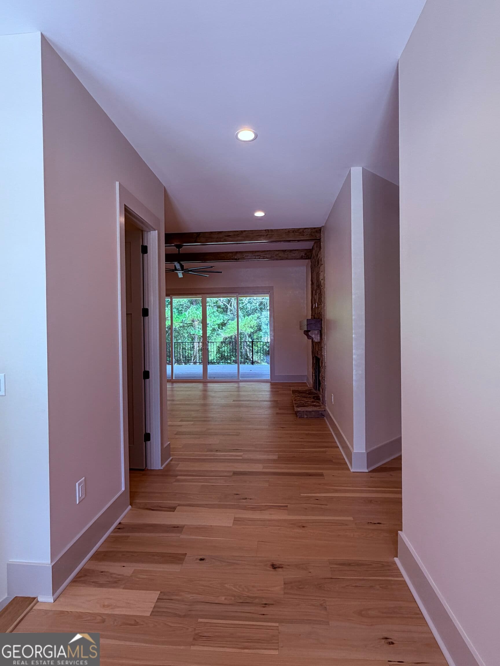 4 bedroom, 3.5 bathroom, 3,630 sq ft single family residence for sale at 260 Edgewater Trail, Toccoa, GA 30577 — photo 6