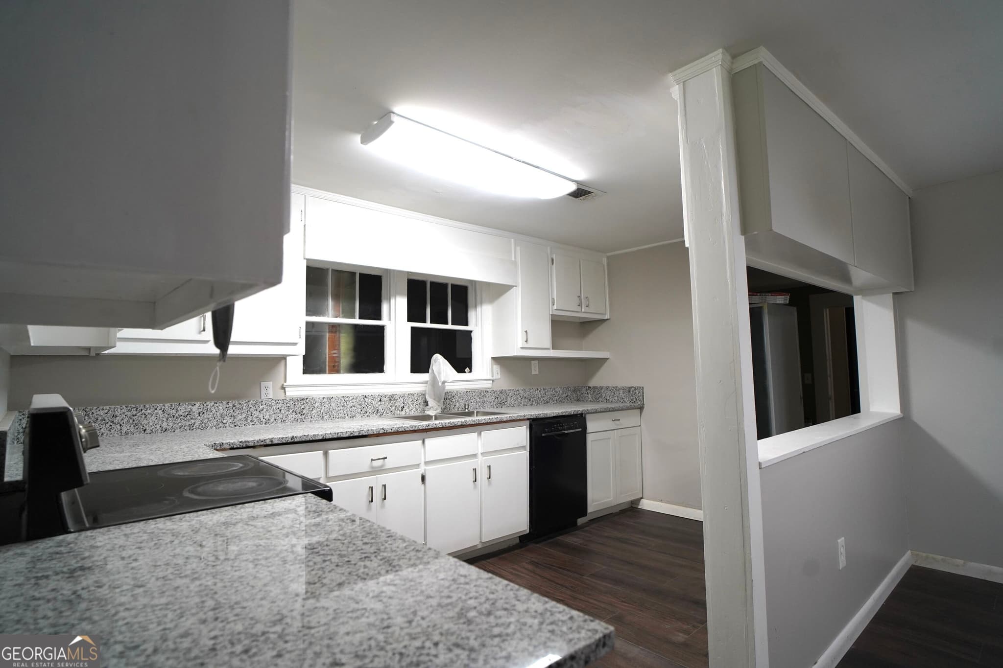 3 bedroom, 1.5 bathroom, 2,412 sq ft single family residence for sale at 1032 Chatham Road, Buford, GA 30518 — photo 5