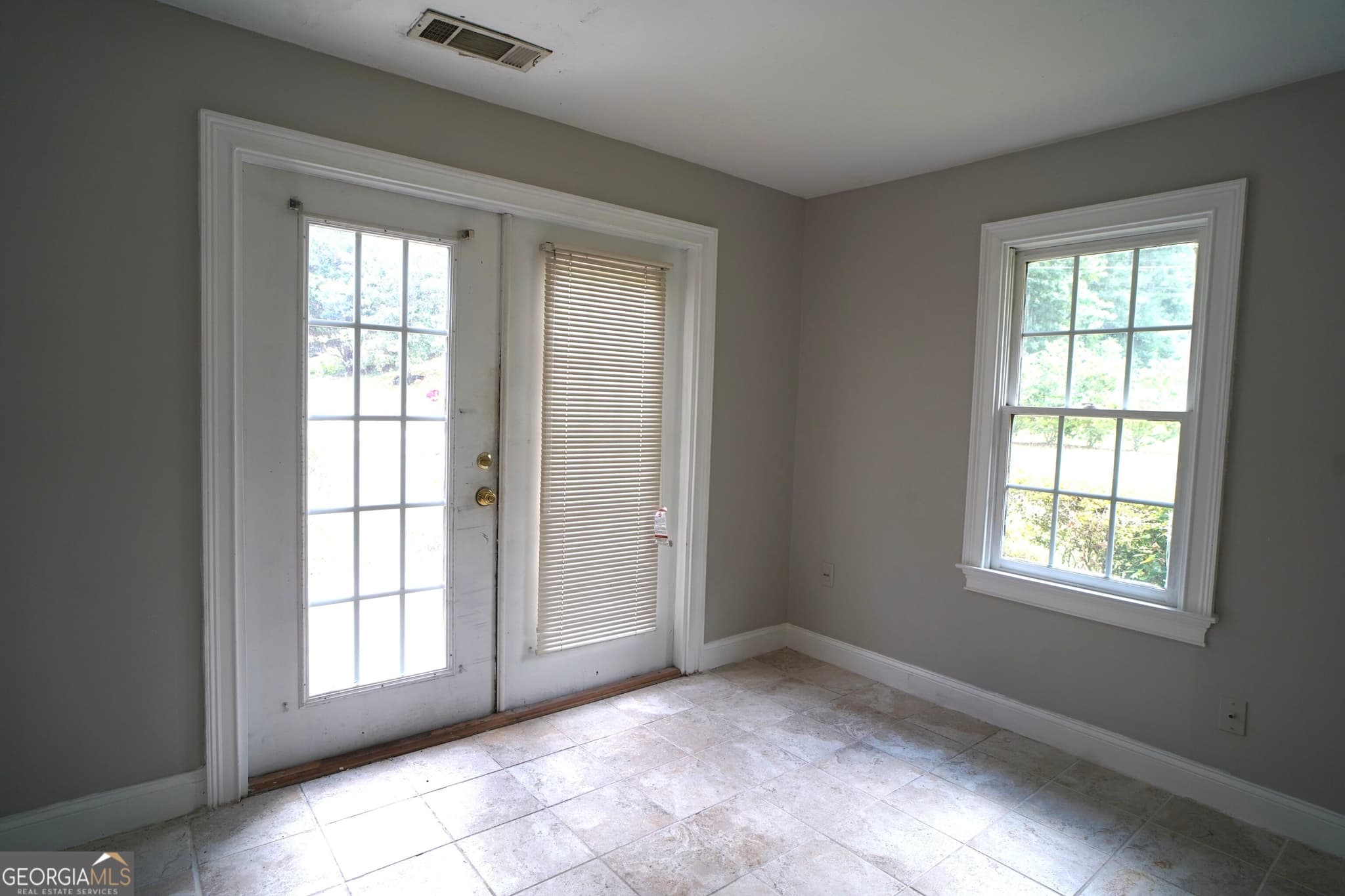 3 bedroom, 1.5 bathroom, 2,412 sq ft single family residence for sale at 1032 Chatham Road, Buford, GA 30518 — photo 10