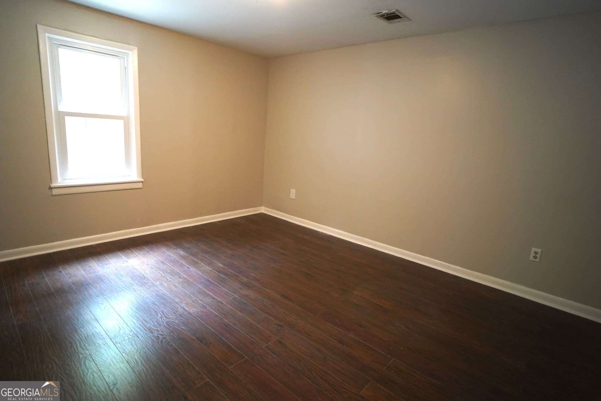 3 bedroom, 1.5 bathroom, 2,412 sq ft single family residence for sale at 1032 Chatham Road, Buford, GA 30518 — photo 8