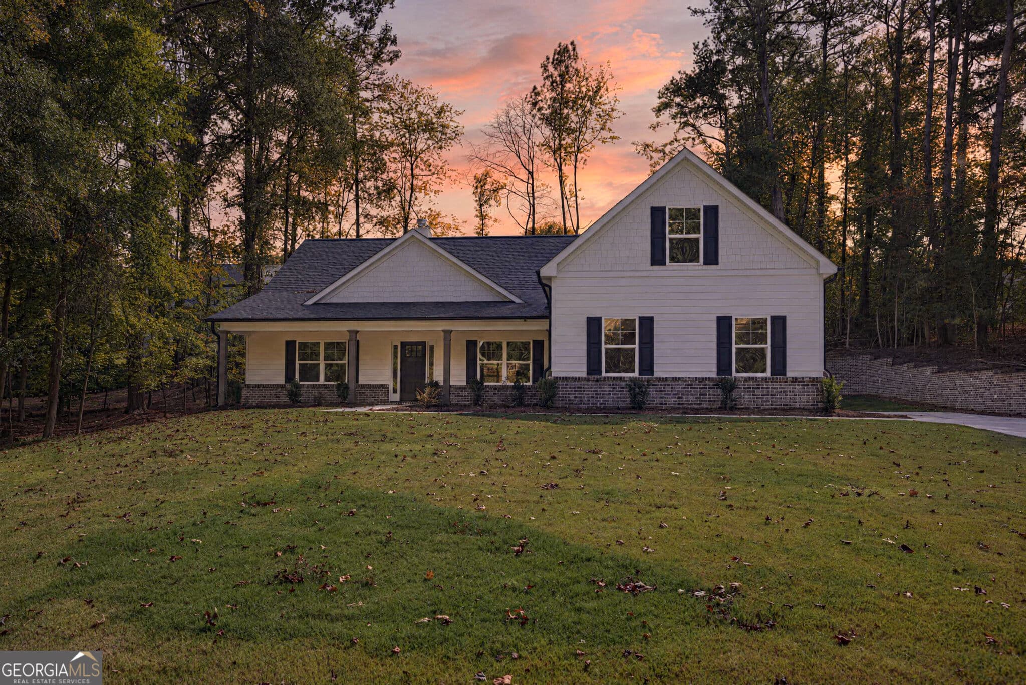 5 bedroom, 4 bathroom, 3,010 sq ft single family residence for sale at 10 Sims Road, Winder, GA 30680 — photo 5
