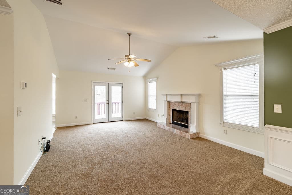 5 bedroom, 3 bathroom, 2,678 sq ft single family residence for sale at 871 Jefferson Walk Circle, Jefferson, GA 30549 — photo 7