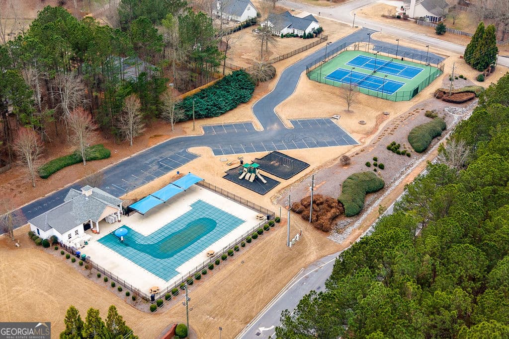 5 bedroom, 3 bathroom, 2,678 sq ft single family residence for sale at 871 Jefferson Walk Circle, Jefferson, GA 30549 — photo 3