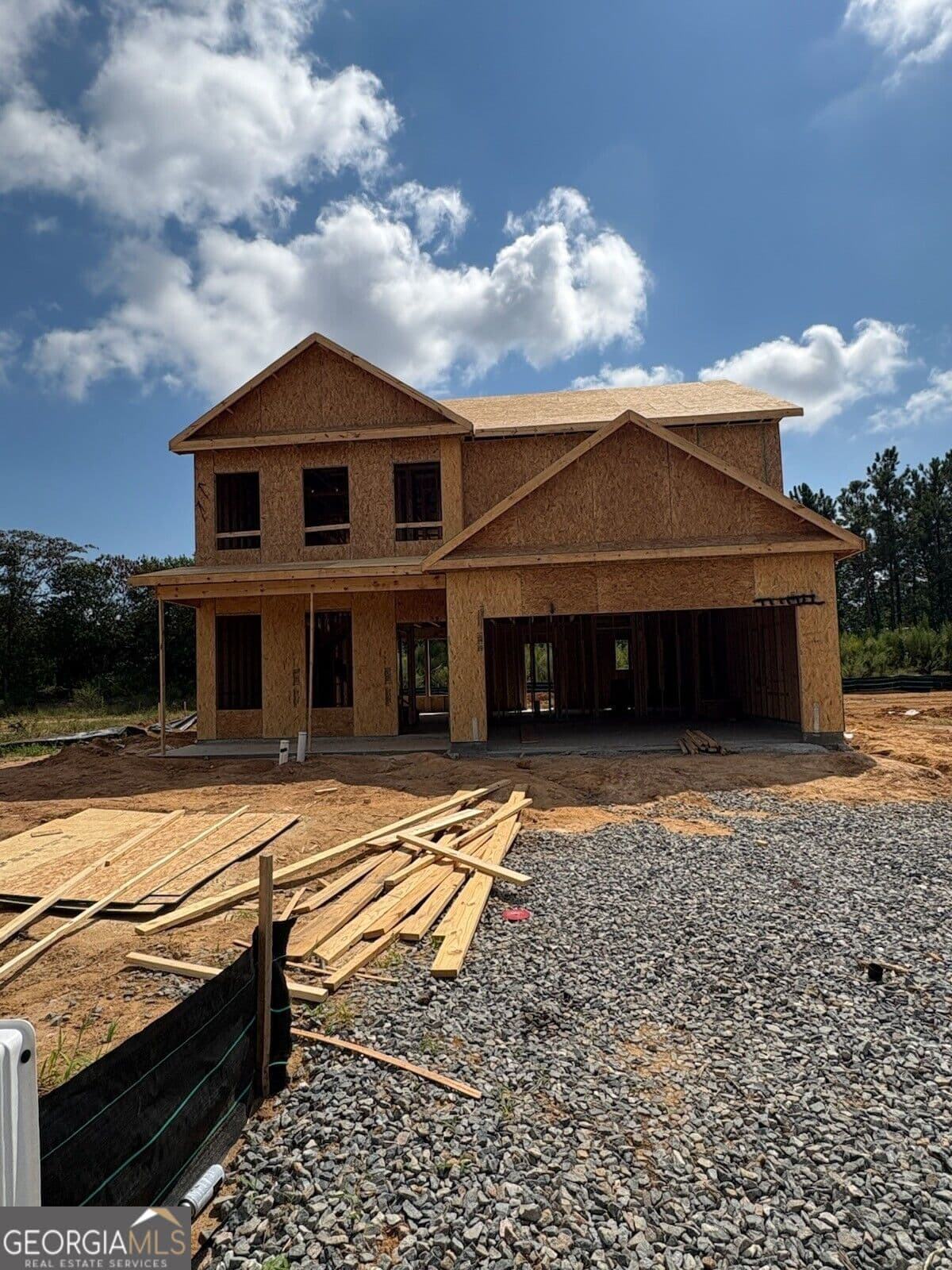 4 bedroom, 2.5 bathroom, 2,154 sq ft single family residence for sale at 113 Royal Tern Lane, Warner Robins, GA 31093 — photo 2