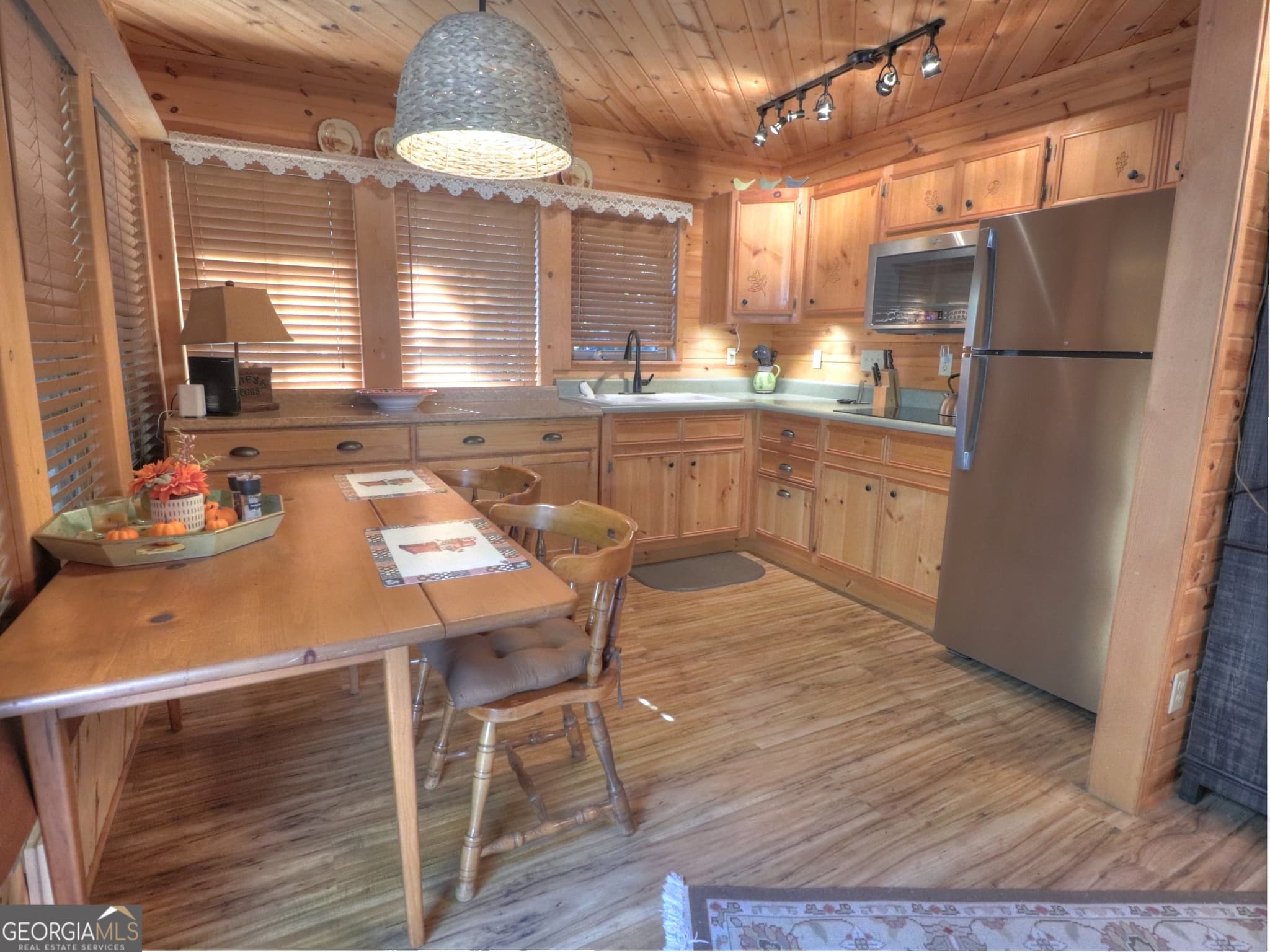 2 bedroom, 2 bathroom cabin,manufactured home,single family residence for sale at 90 Campfire Drive, Cleveland, GA 30528 — photo 6