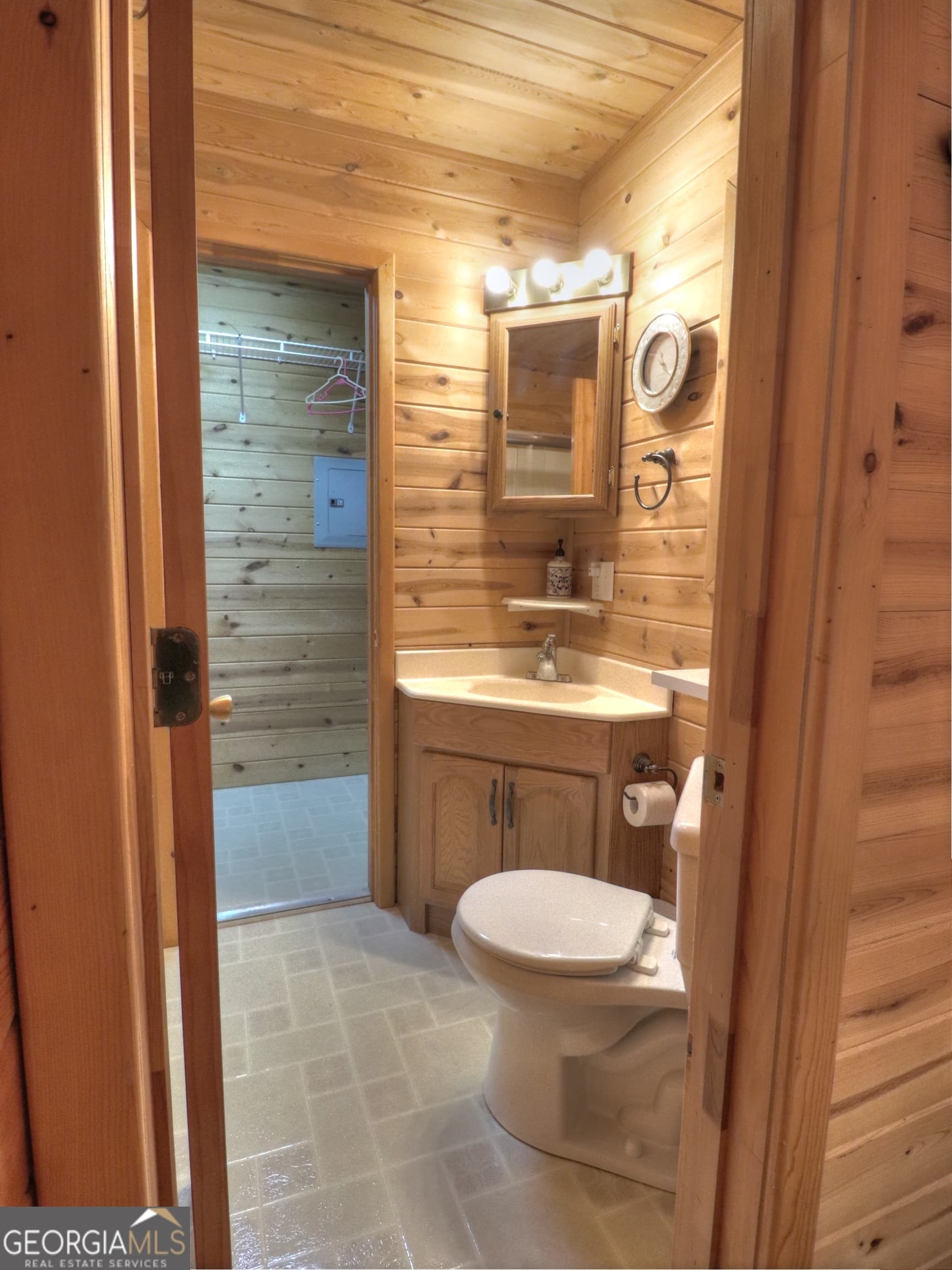 2 bedroom, 2 bathroom cabin,manufactured home,single family residence for sale at 90 Campfire Drive, Cleveland, GA 30528 — photo 10