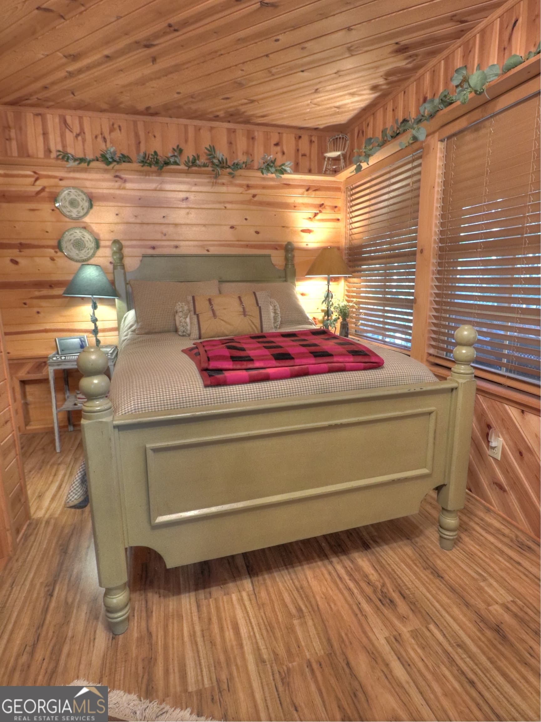 2 bedroom, 2 bathroom cabin,manufactured home,single family residence for sale at 90 Campfire Drive, Cleveland, GA 30528 — photo 8