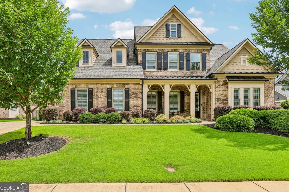 4 bedroom, 3.5 bathroom, 3,291 sq ft single family residence sold at 210 Johnston Farm Lane, Woodstock, GA 30188