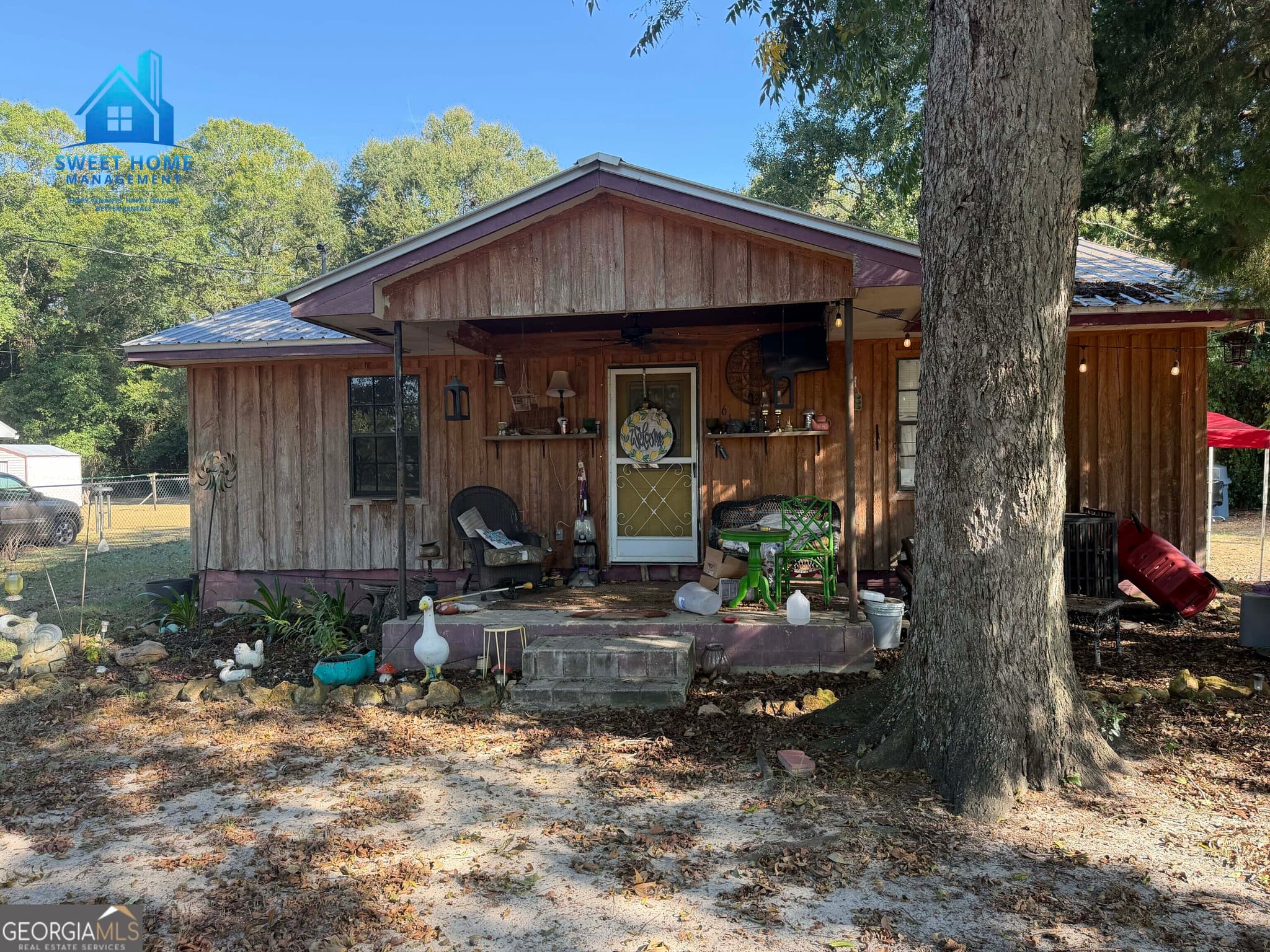 2 bedroom, 1 bathroom, 2,040 sq ft single family residence for sale at 617 E Pine Street, Vienna, GA 31092