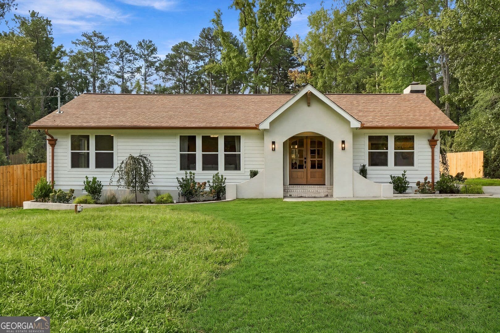 3 bedroom, 2 bathroom, 1,611 sq ft single family residence for sale at 3207 Gus Robinson Road, Powder Springs, GA 30127 — photo 2