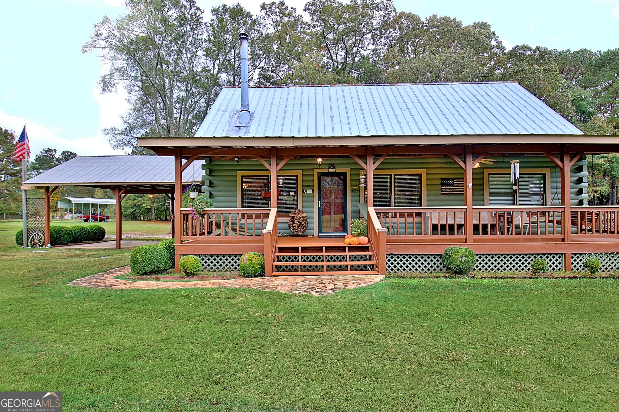 2 bedroom, 2 bathroom, 1,712 sq ft cabin,single family residence under contract at 1311 Copeland Road, Shiloh, GA 31826 — photo 3
