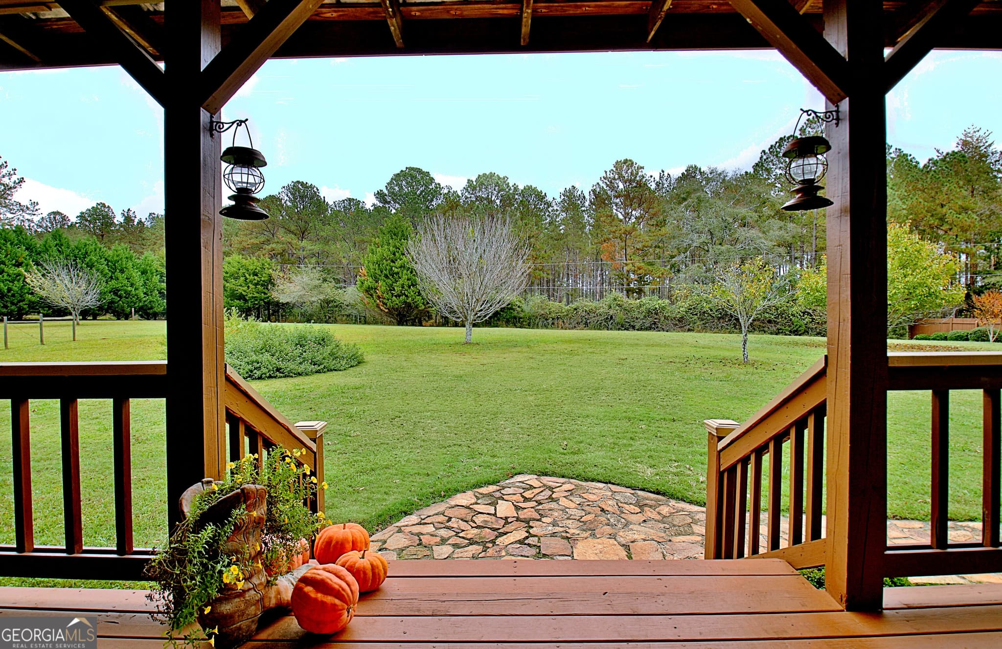 2 bedroom, 2 bathroom, 1,712 sq ft cabin,single family residence under contract at 1311 Copeland Road, Shiloh, GA 31826 — photo 5