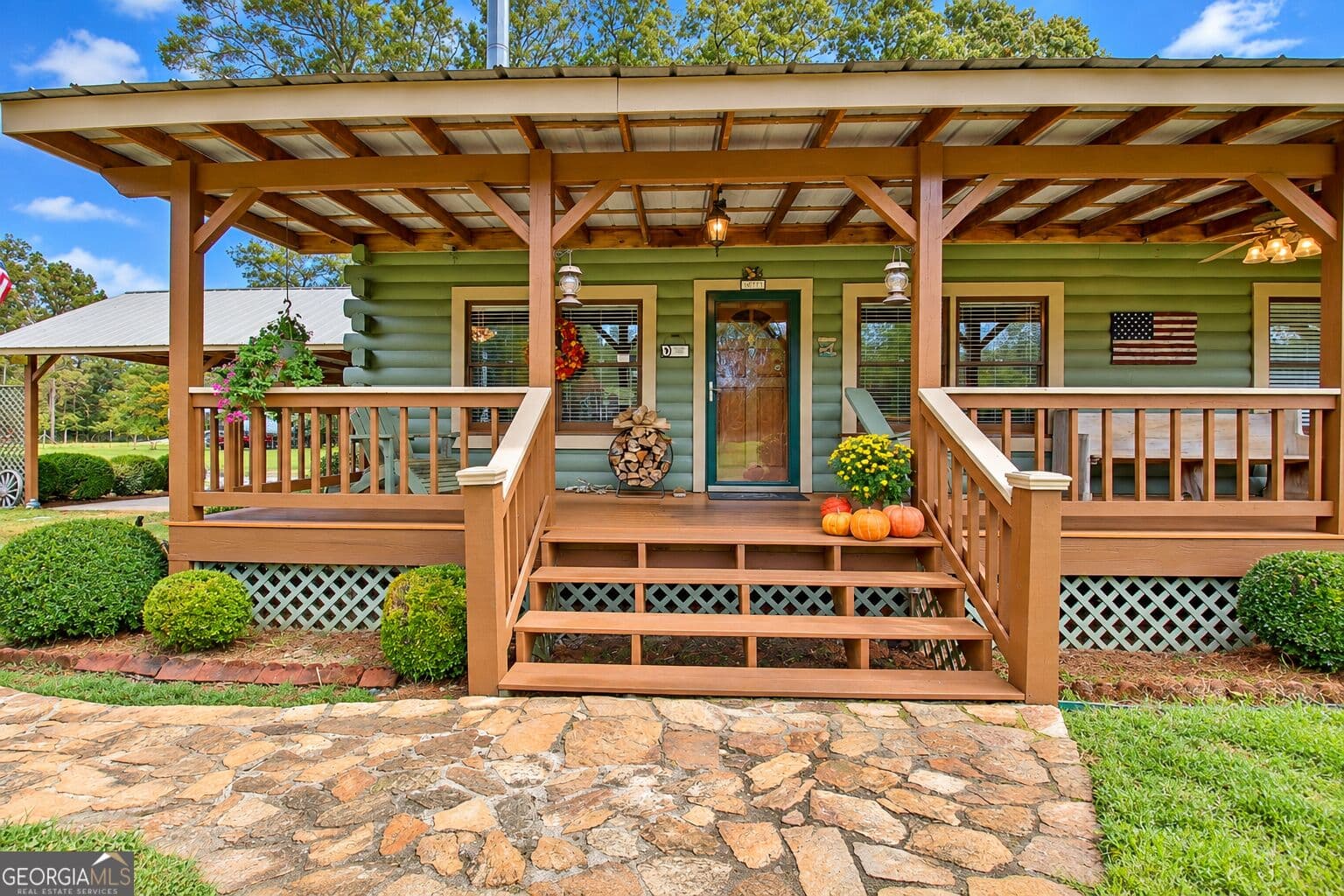 2 bedroom, 2 bathroom, 1,712 sq ft cabin,single family residence under contract at 1311 Copeland Road, Shiloh, GA 31826 — photo 4