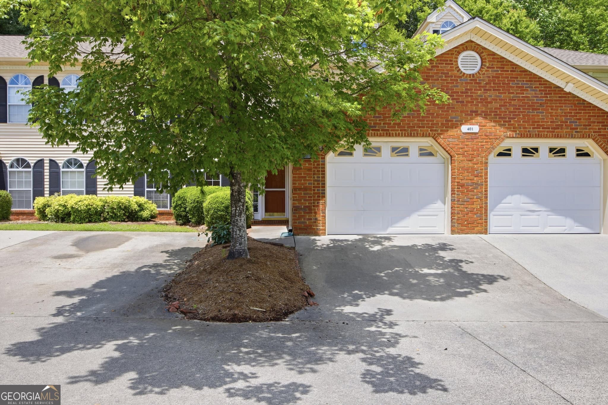 3 bedroom, 2.5 bathroom, 1,792 sq ft townhouse sold at 401 Live Oak Lane 65, Dalton, GA 30721