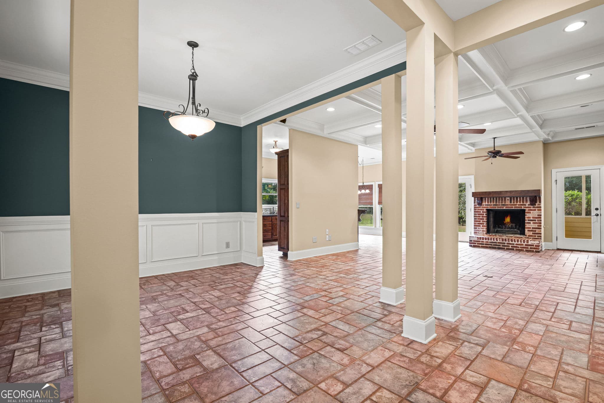 3 bedroom, 2.5 bathroom, 3,540 sq ft single family residence for sale at 571 Hood Road, Newnan, GA 30263 — photo 7