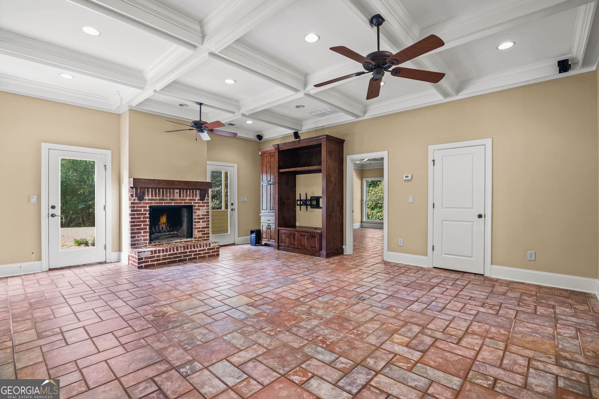 3 bedroom, 2.5 bathroom, 3,540 sq ft single family residence for sale at 571 Hood Road, Newnan, GA 30263 — photo 10