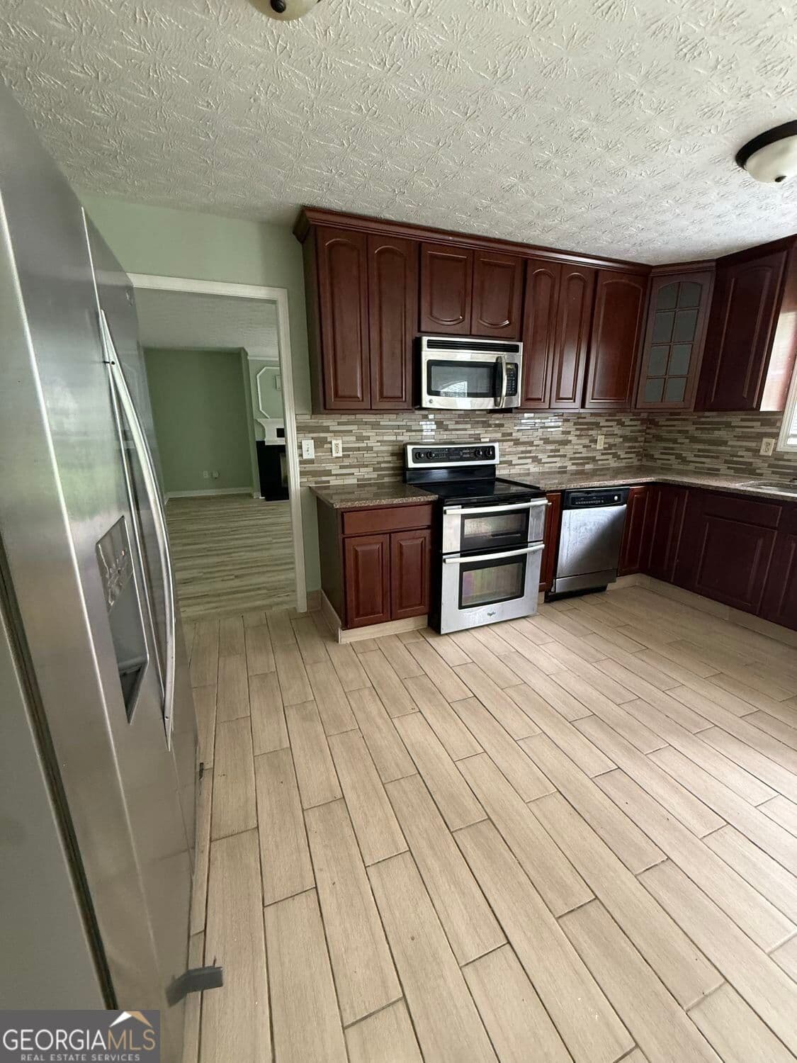 4 bedroom, 2.5 bathroom, 2,723 sq ft single family residence for rent at 755 Tara Bend, Hampton, GA 30228 for $2,295 a month — photo 7