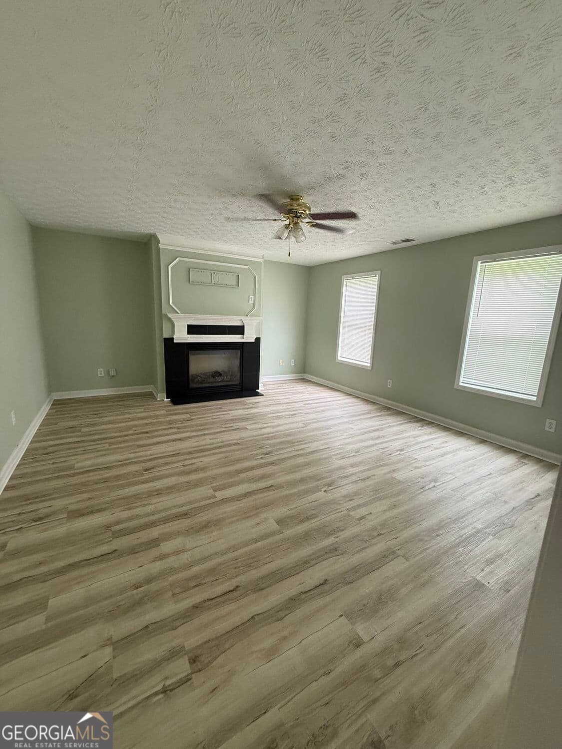 4 bedroom, 2.5 bathroom, 2,723 sq ft single family residence for rent at 755 Tara Bend, Hampton, GA 30228 for $2,295 a month — photo 9