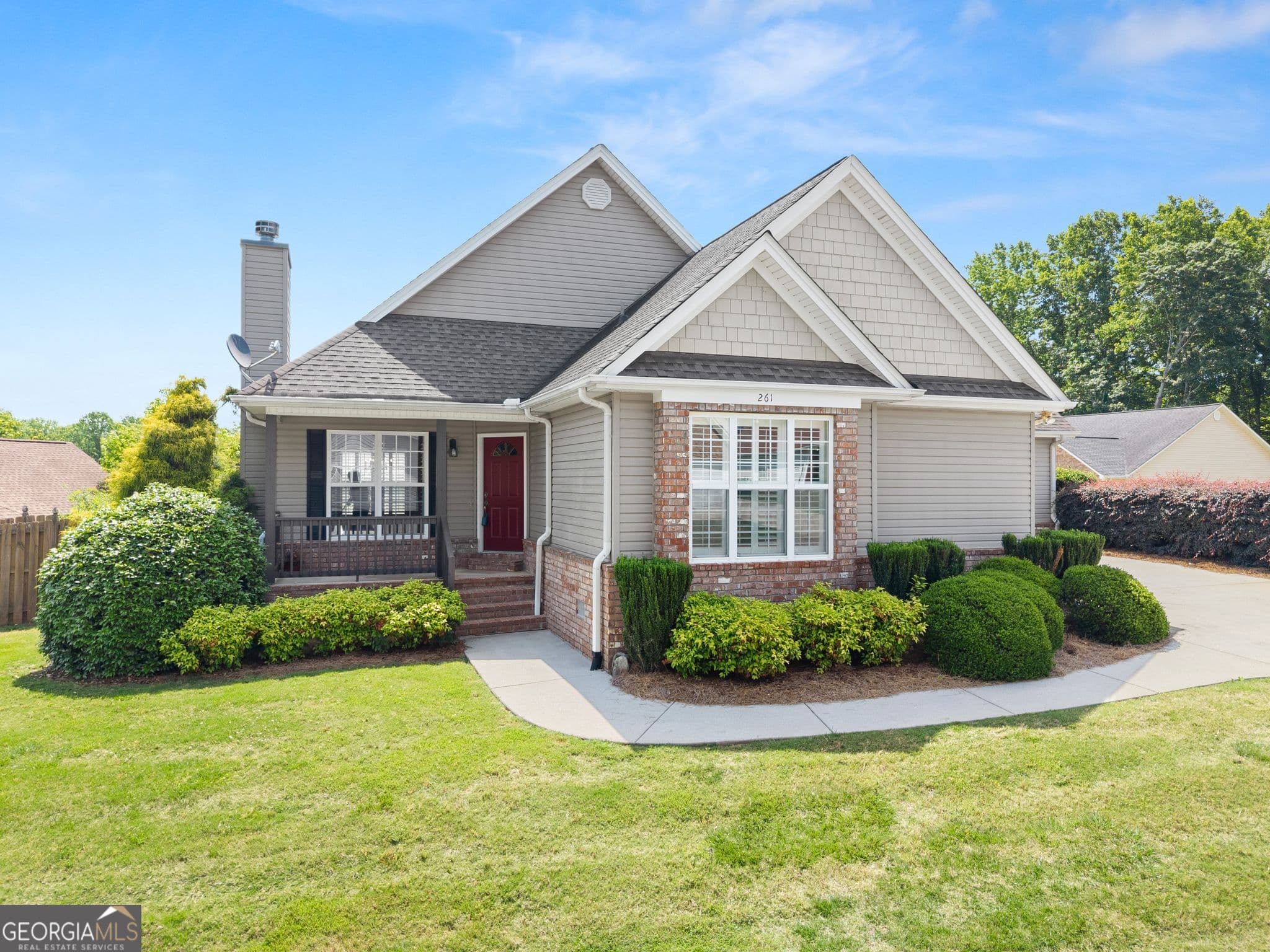 2 bedroom, 2 bathroom, 1,231 sq ft single family residence sold at 261 Legacy Drive, Demorest, GA 30535