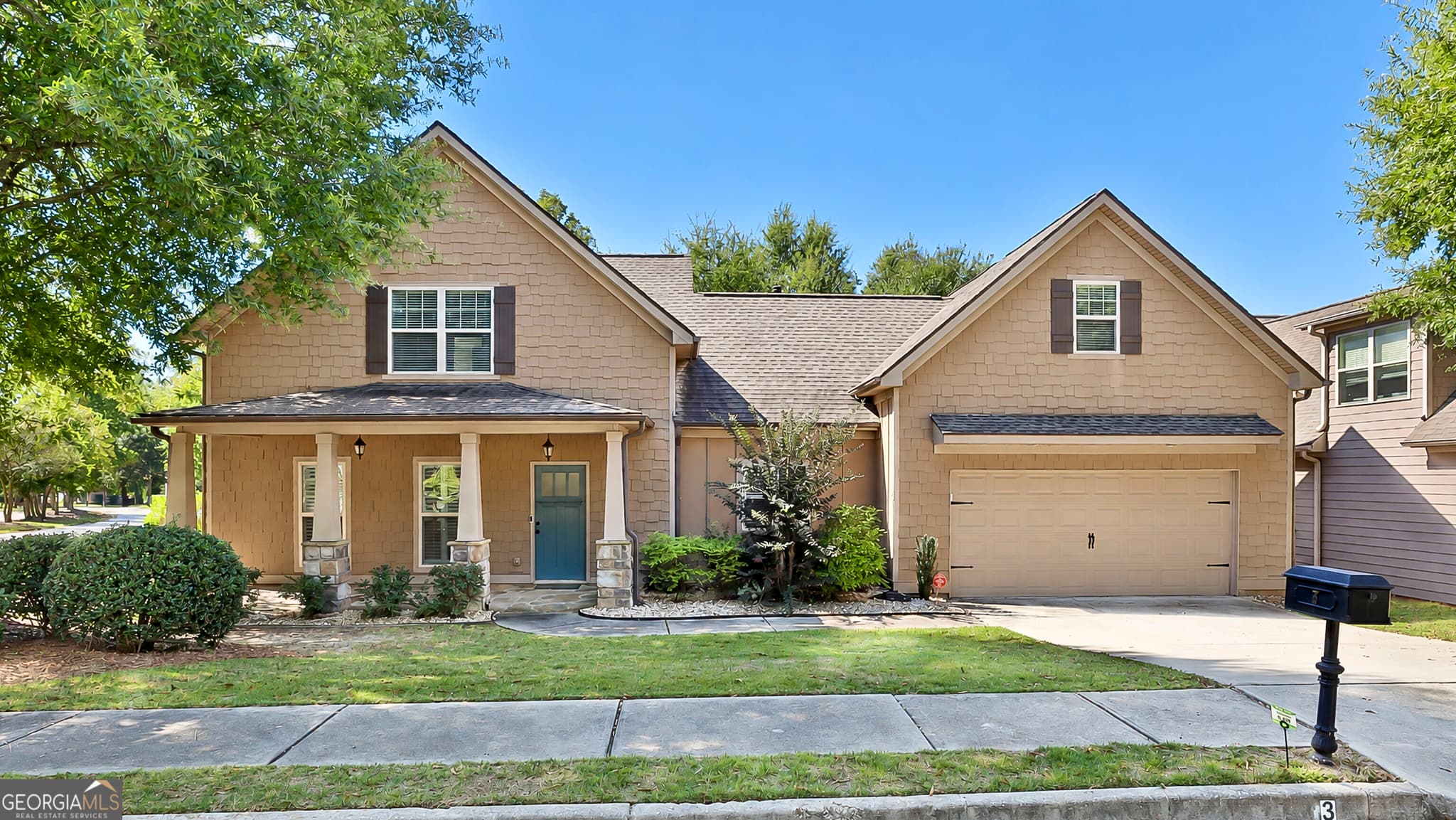 4 bedroom, 4.5 bathroom, 3,094 sq ft single family residence for sale at 3 Vanderbilt Pointe Lane, Newnan, GA 30265 — photo 1 of 56