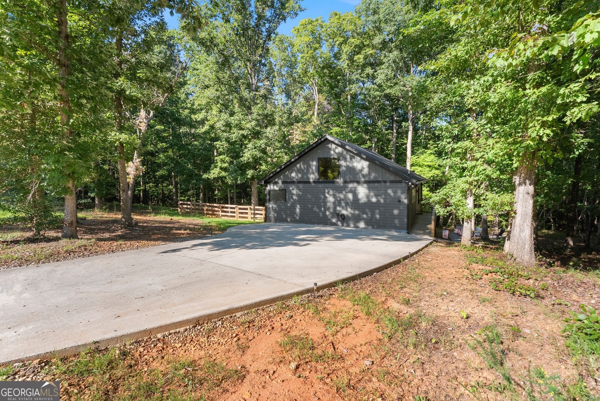 1 bedroom, 1 bathroom, 1,156 sq ft cabin,single family residence for sale at 162 Hickory Ridge Drive, Cleveland, GA 30528 — photo 9