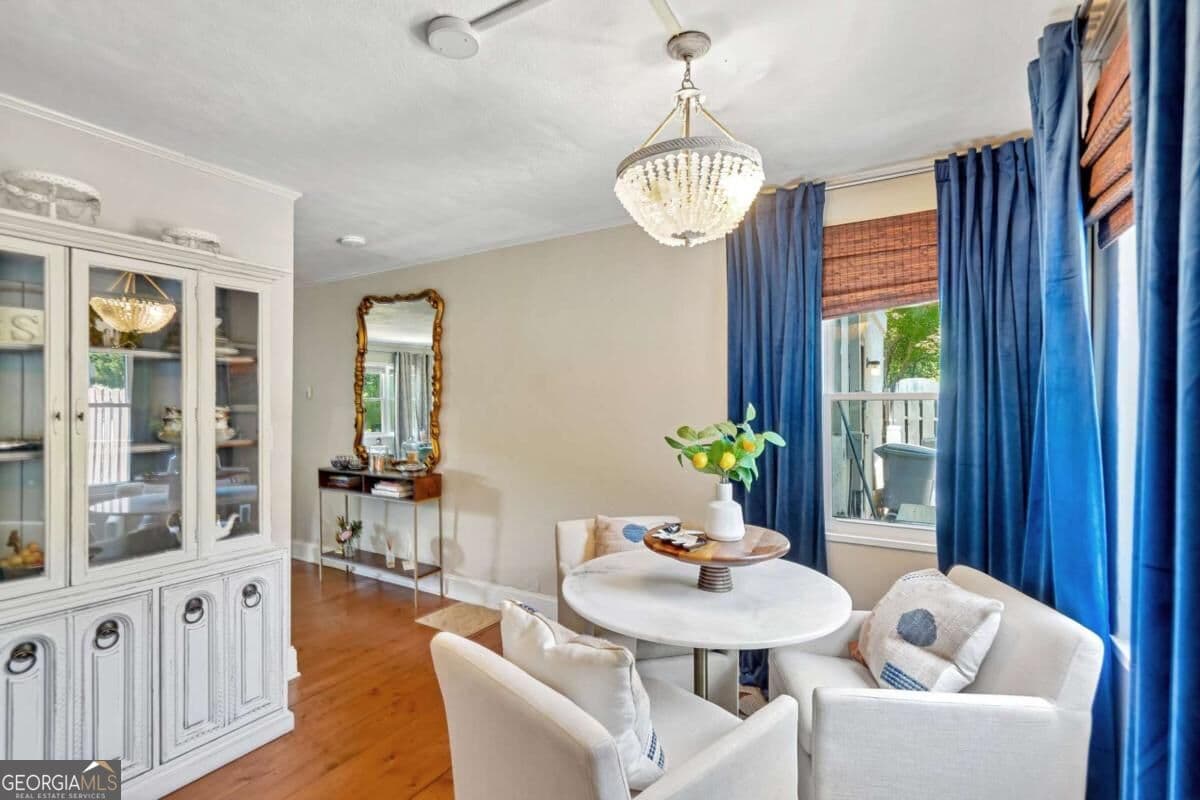 2 bedroom, 1.5 bathroom, 1,168 sq ft single family residence for sale at 284 Lakemoore Drive B, Atlanta, GA 30342 — photo 6