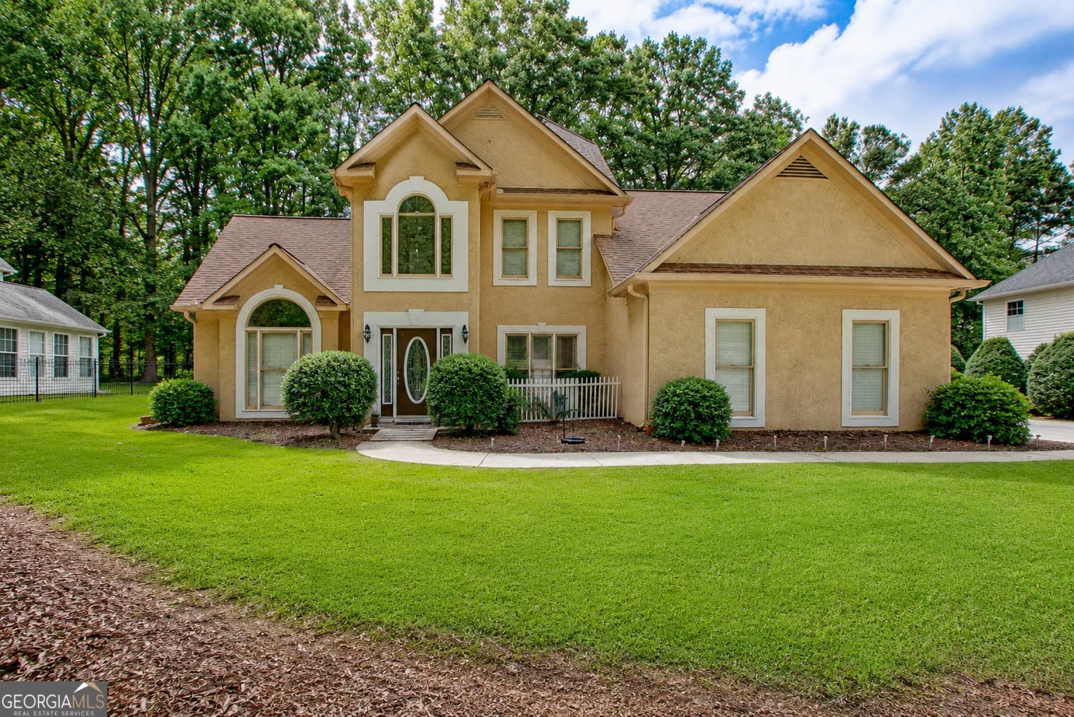 3 bedroom, 2.5 bathroom, 2,774 sq ft single family residence sold at 333 Kensington Drive, Peachtree City, GA 30269