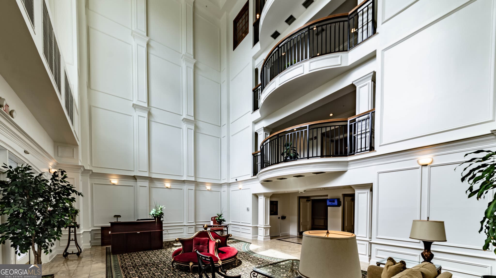 2 bedroom, 2.5 bathroom, 1,740 sq ft condominium for sale at 3275 Lenox Road APT 413, Atlanta, GA 30324 — photo 2