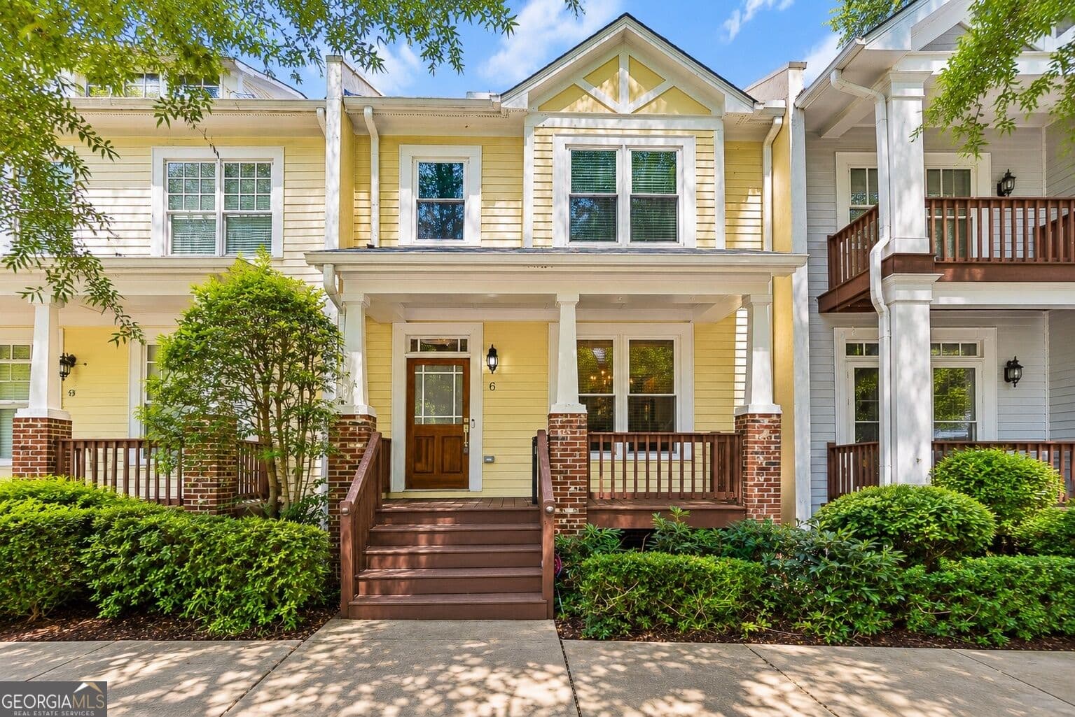 3 bedroom, 3.5 bathroom, 1,778 sq ft townhouse for sale at 6 Oakhurst Terrace, Decatur, GA 30030 — photo 1 of 104