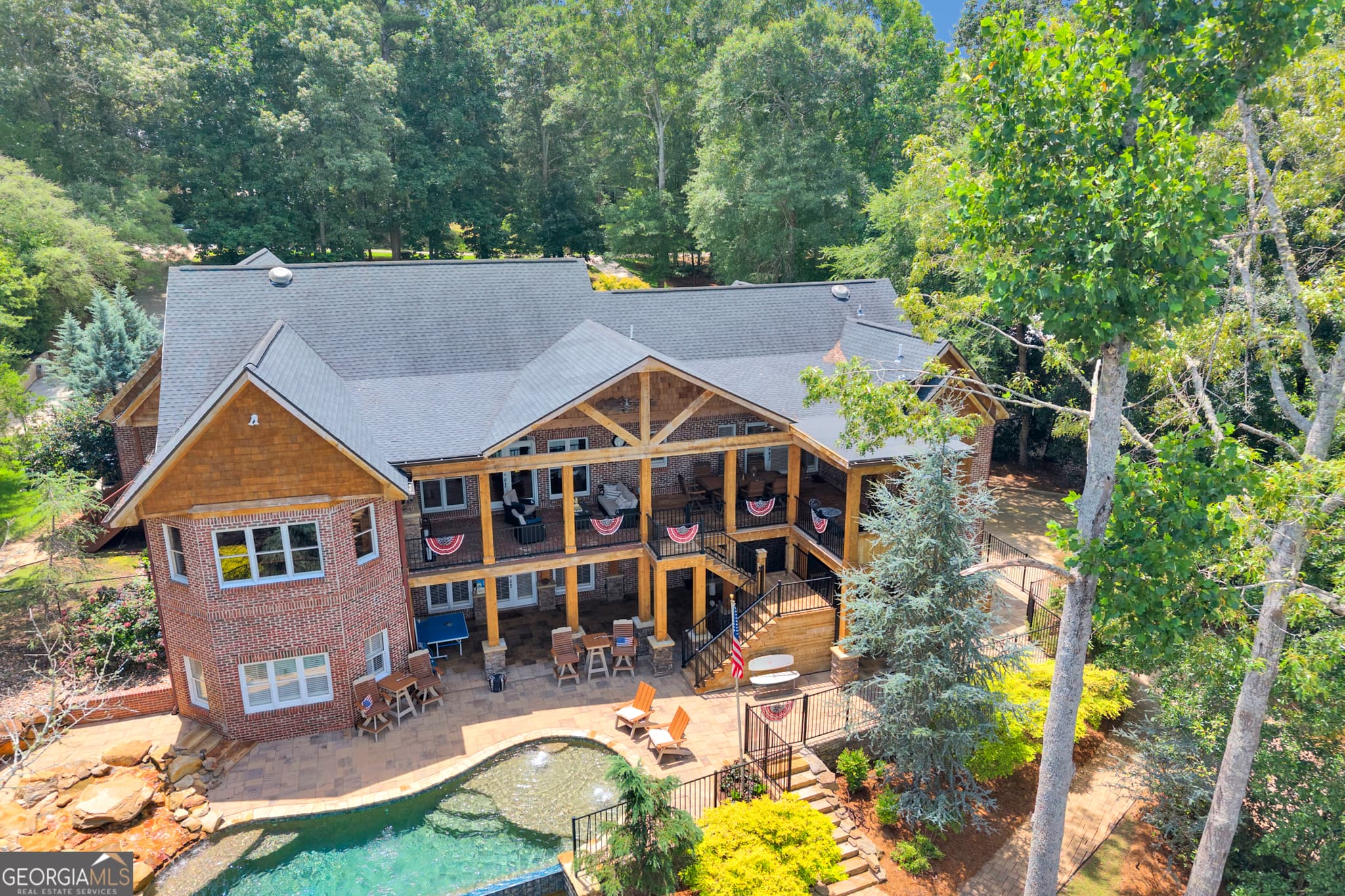 4 bedroom, 3.5 bathroom, 4,420 sq ft single family residence for sale at 139 Lake Pines Circle, Jackson, GA 30233 — photo 3