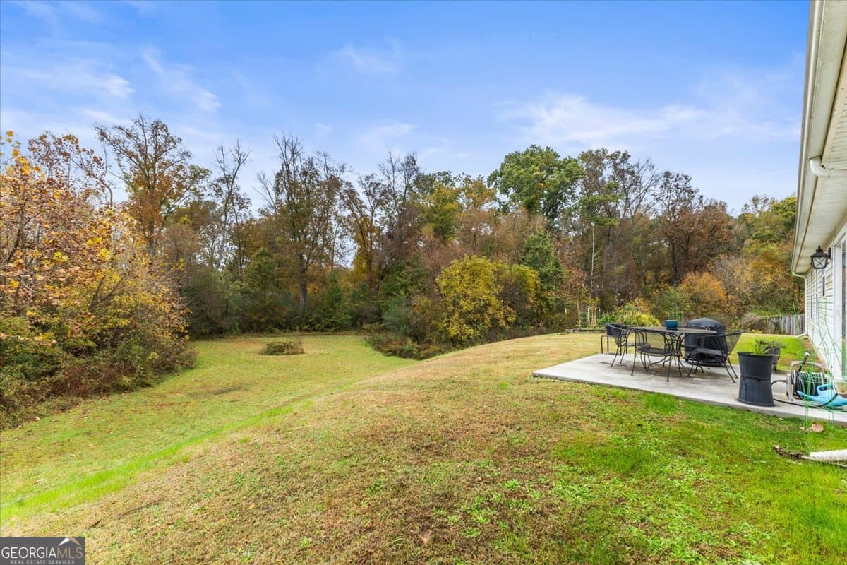 4 bedroom, 2 bathroom, 1,646 sq ft single family residence for sale at 425 Creeks Jewell Drive, Ringgold, GA 30736 — photo 7