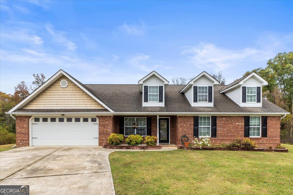 4 bedroom, 2 bathroom, 1,646 sq ft single family residence for sale at 425 Creeks Jewell Drive, Ringgold, GA 30736 — photo 3