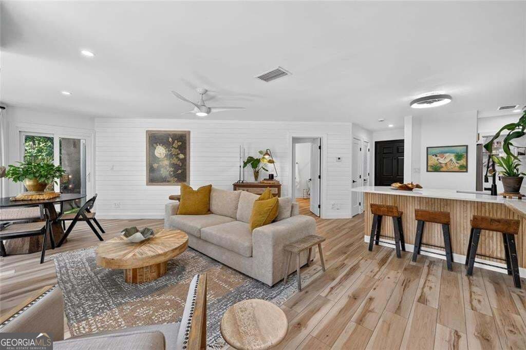 2 bedroom, 2 bathroom, 1,168 sq ft condominium for sale at 244 13th Street 201, Atlanta, GA 30309 — photo 5