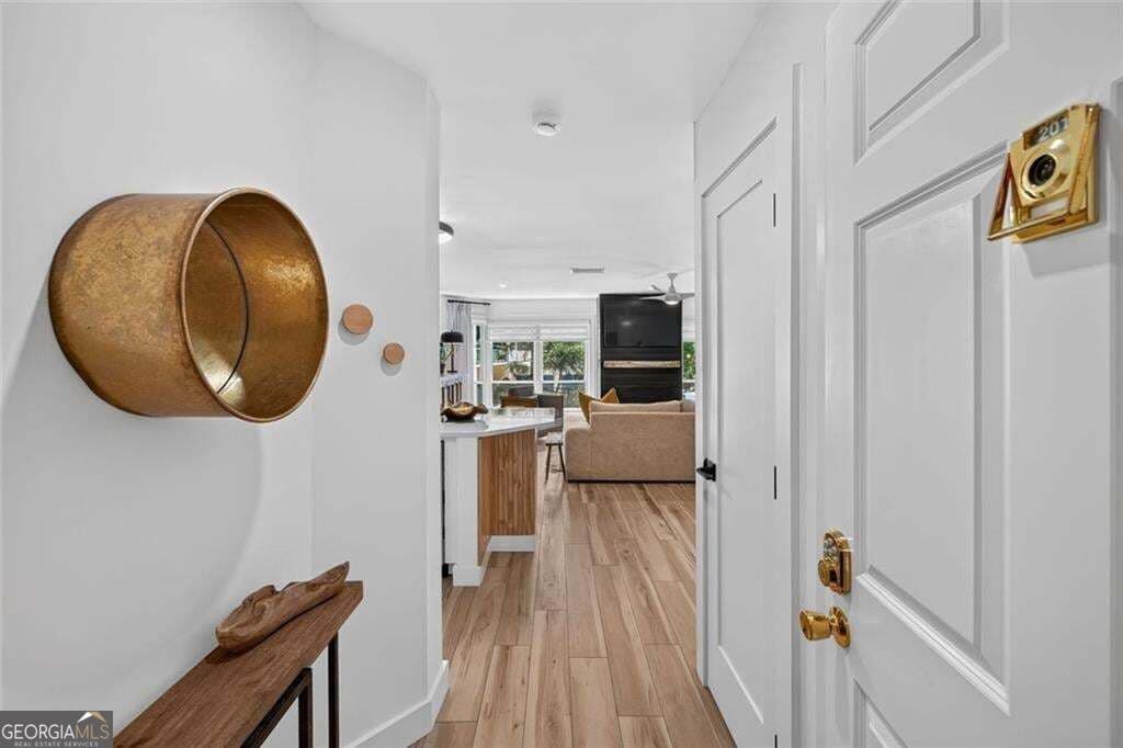 2 bedroom, 2 bathroom, 1,168 sq ft condominium for sale at 244 13th Street 201, Atlanta, GA 30309 — photo 9