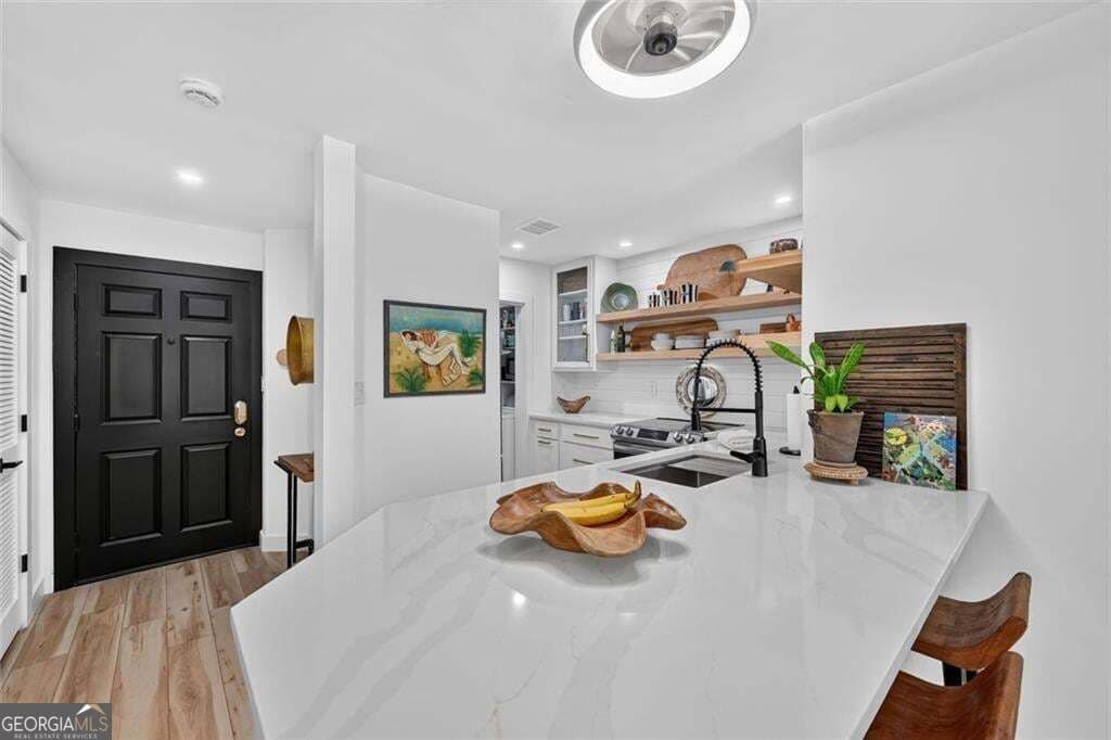 2 bedroom, 2 bathroom, 1,168 sq ft condominium for sale at 244 13th Street 201, Atlanta, GA 30309 — photo 10