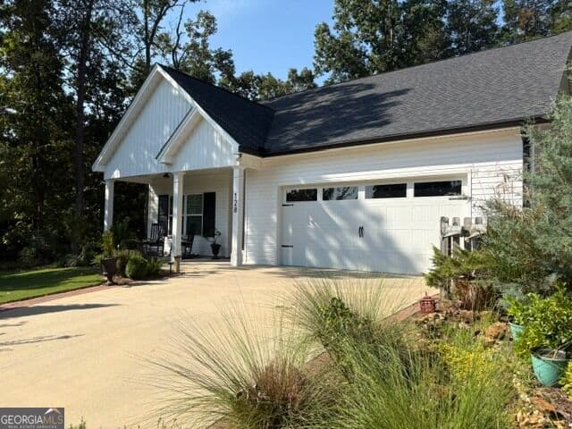 3 bedroom, 2 bathroom, 1,556 sq ft single family residence for sale at 128 Rubil Way, Demorest, GA 30535 — photo 3