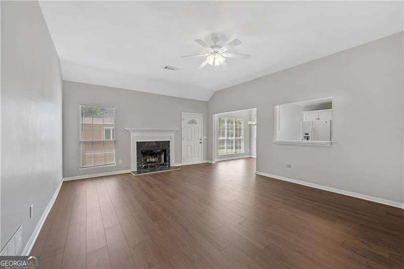 4 bedroom, 2 bathroom, 1,825 sq ft single family residence for rent at 6375 Seymour Place, Acworth, GA 30101 for $2,500 a month — photo 9
