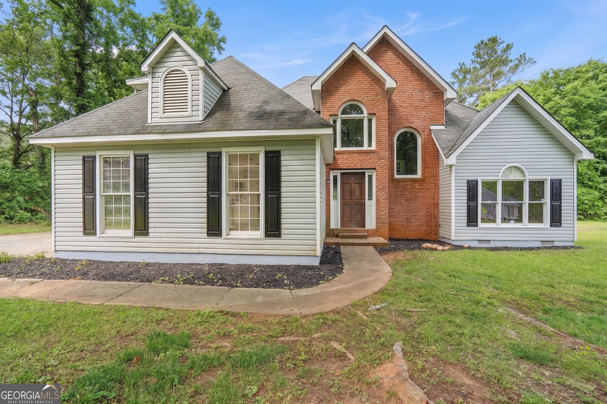3 bedroom, 2 bathroom, 1,874 sq ft single family residence sold at 216 Eastwick Place, Macon, GA 31210